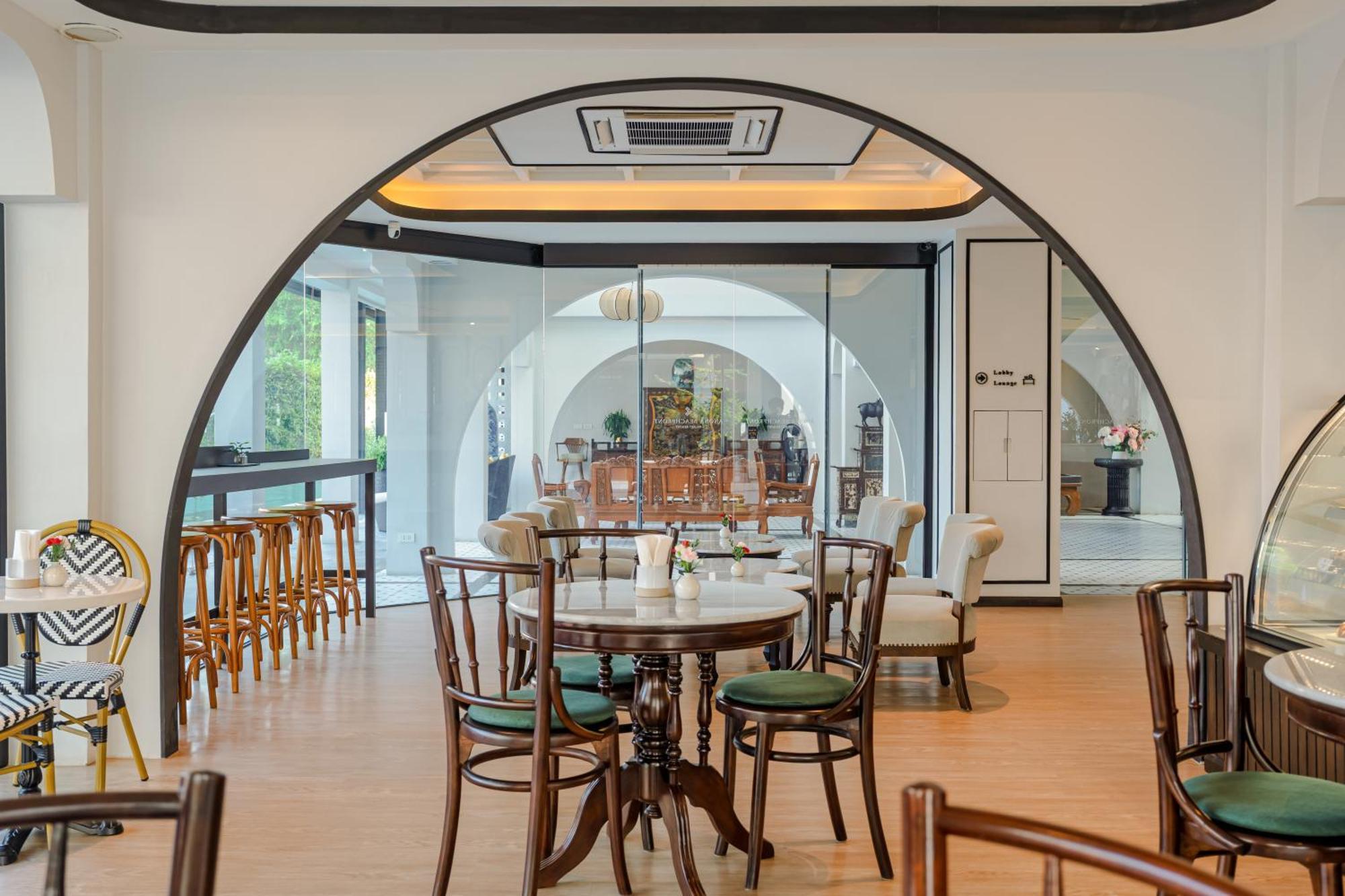 Anona Beachfront Phuket Resort-Sha Extra Plus Patong Εξωτερικό φωτογραφία